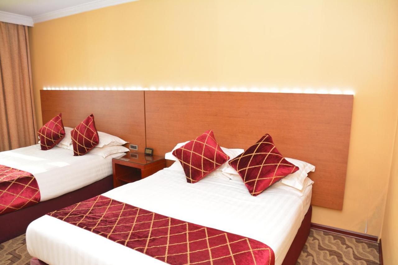 New West Hotel Oelan-bator Buitenkant foto