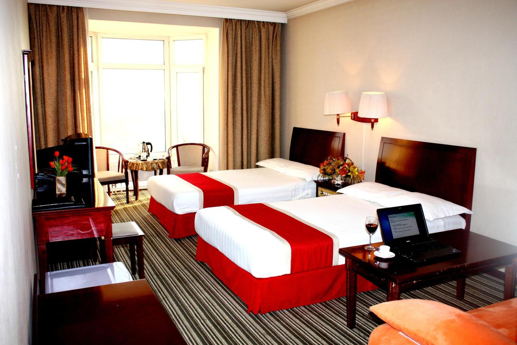 New West Hotel Oelan-bator Buitenkant foto