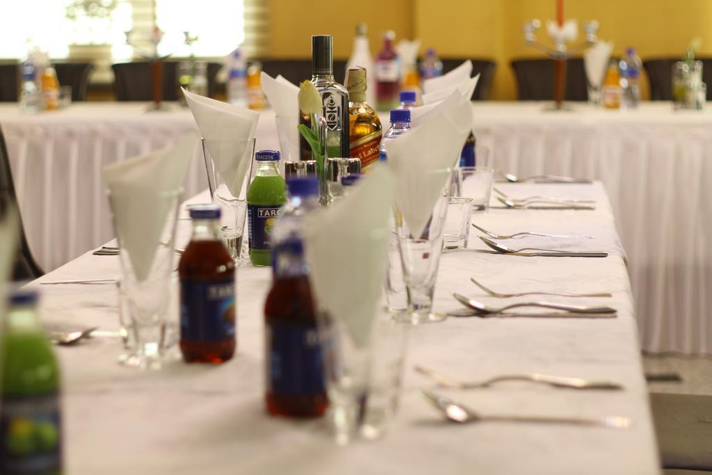 New West Hotel Oelan-bator Buitenkant foto