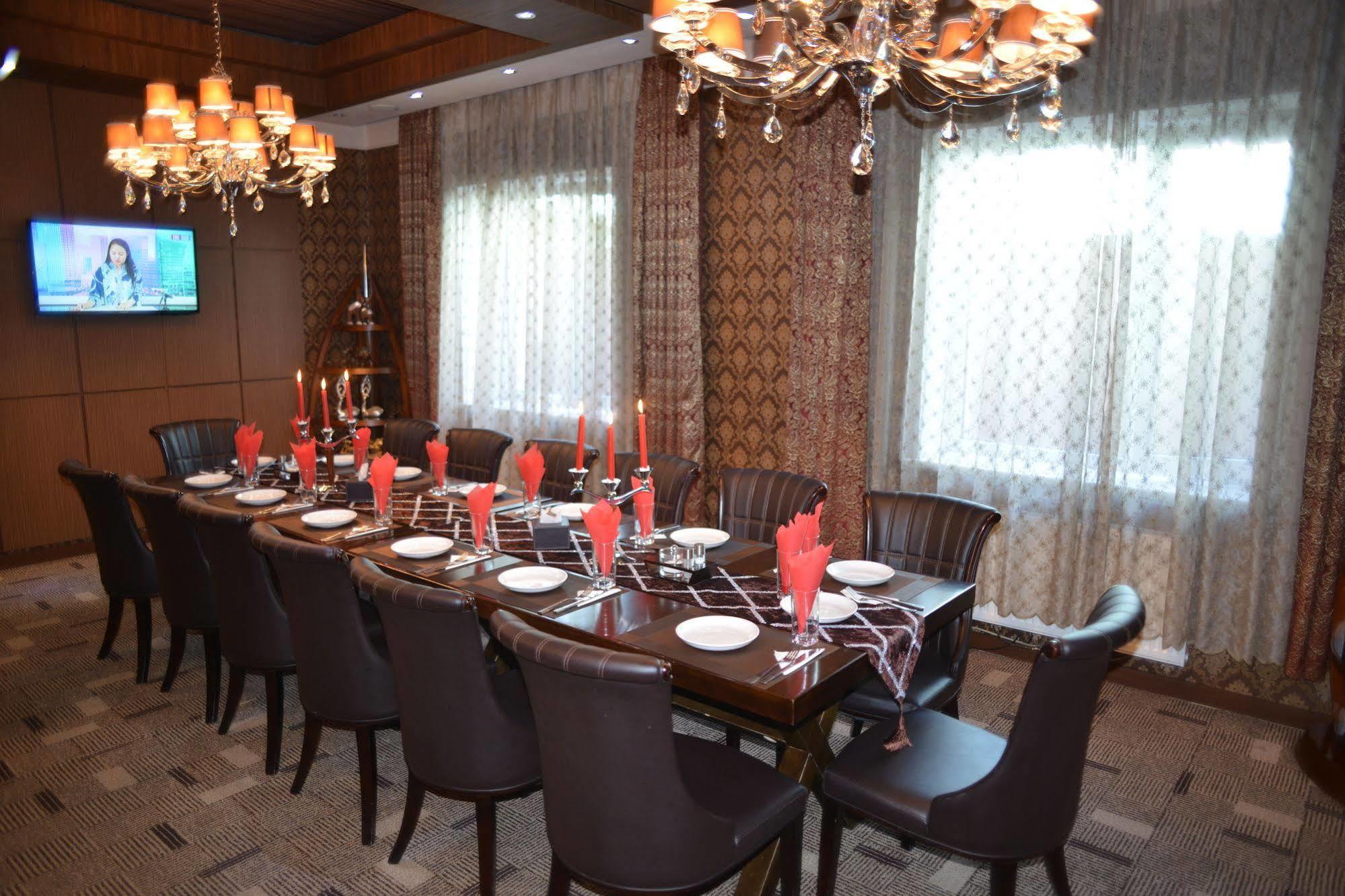 New West Hotel Oelan-bator Buitenkant foto