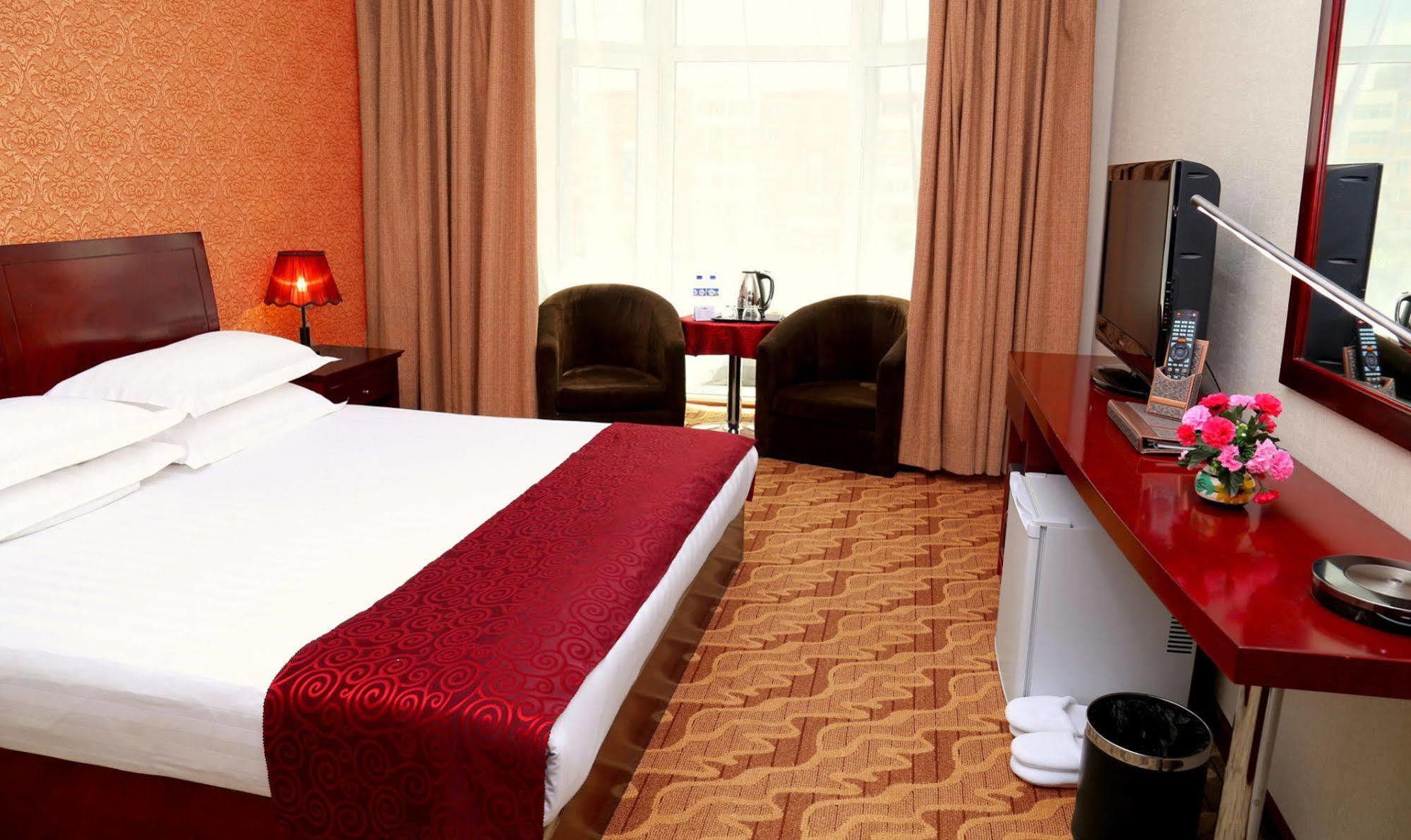 New West Hotel Oelan-bator Buitenkant foto