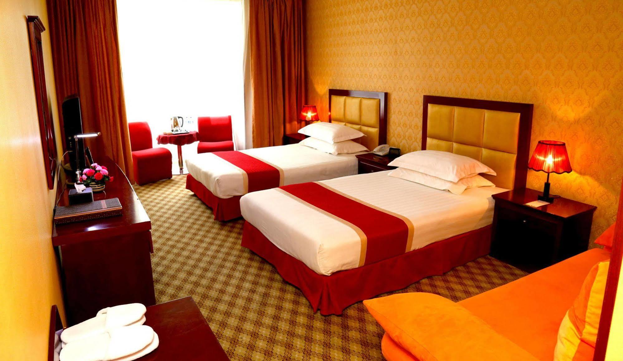 New West Hotel Oelan-bator Buitenkant foto