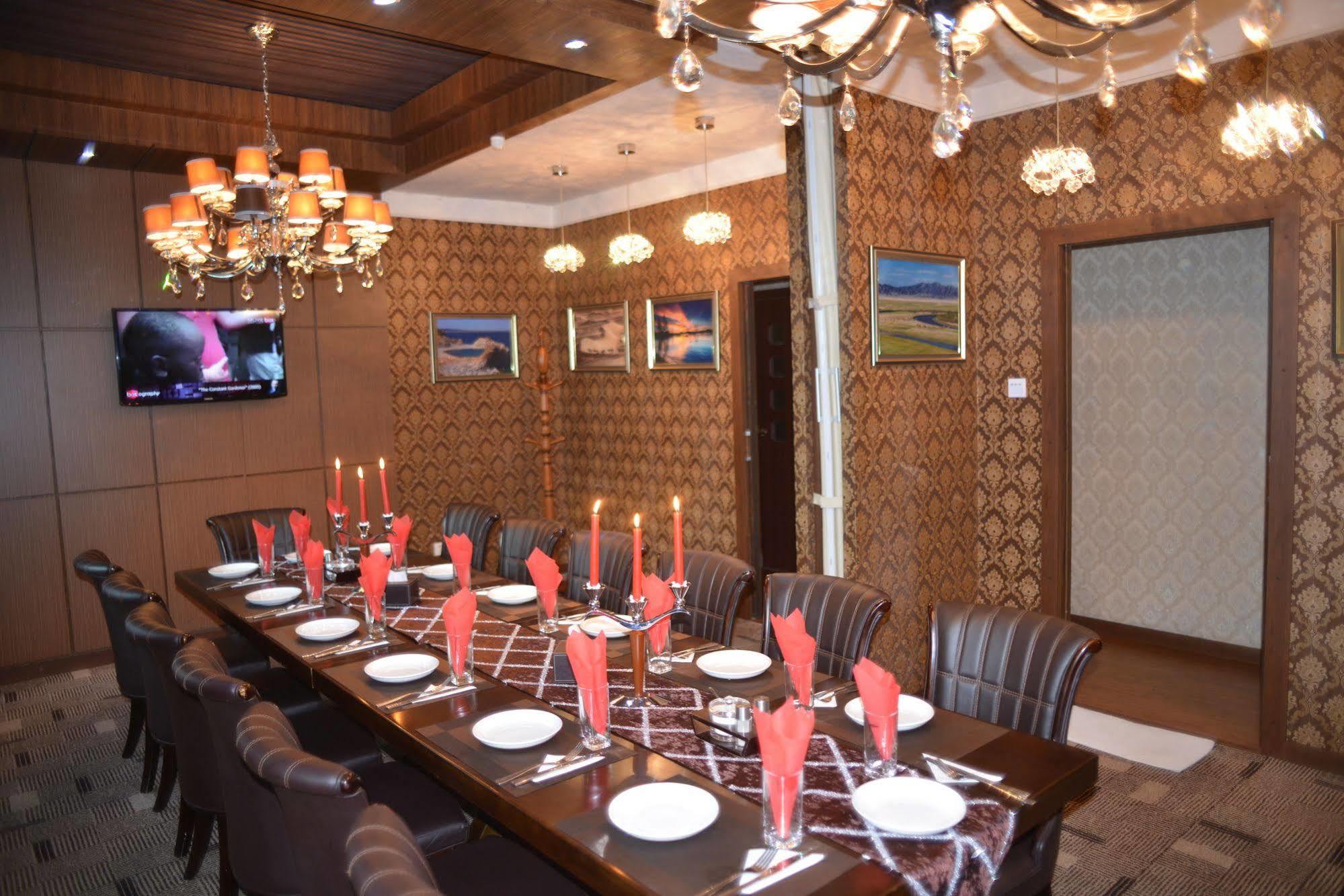 New West Hotel Oelan-bator Buitenkant foto