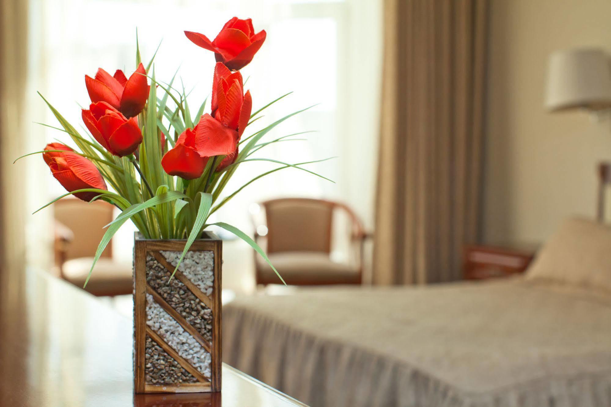 New West Hotel Oelan-bator Buitenkant foto