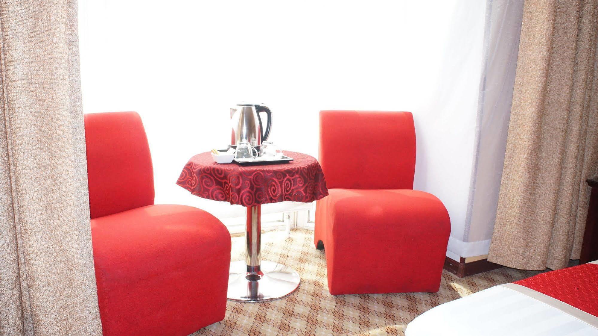 New West Hotel Oelan-bator Buitenkant foto